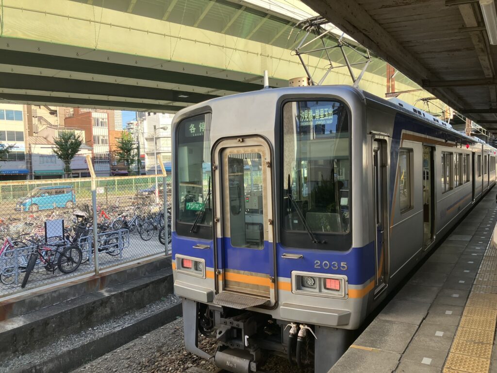 南海汐見橋線　2000系